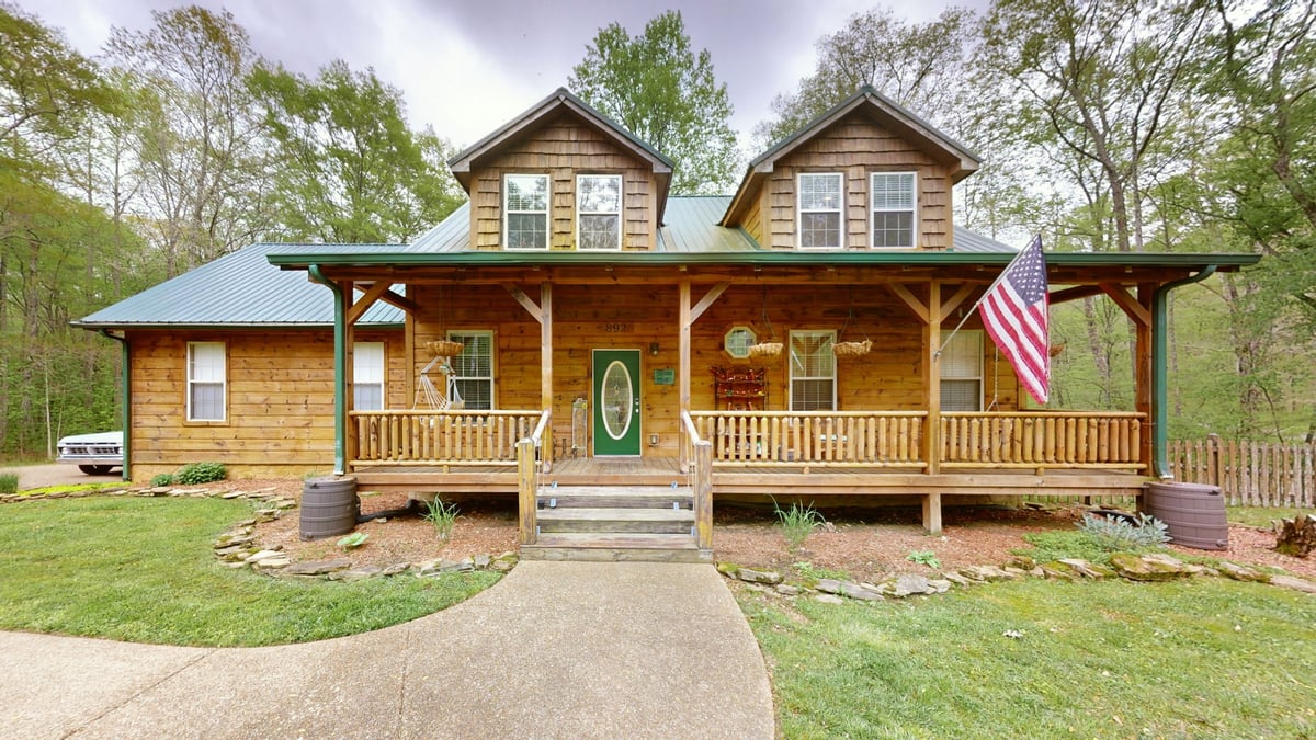 892 HEATHER WAY, ESTILL SPRINGS, TN 37330 to Sam Hatfield