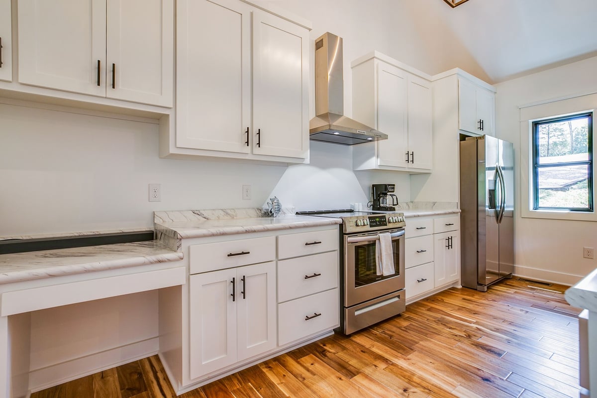 409 DRY CREEK LN, WINCHESTER, TN 37398 to Sam Hatfield Realty