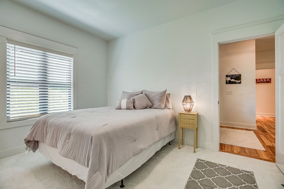 409 DRY CREEK LN, WINCHESTER, TN 37398 to Sam Hatfield Realty