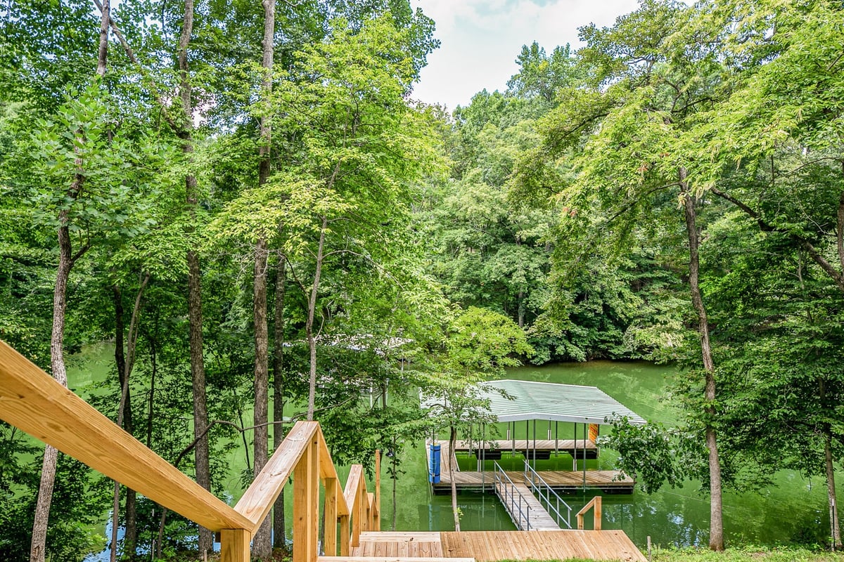 409 DRY CREEK LN, WINCHESTER, TN 37398 to Sam Hatfield Realty