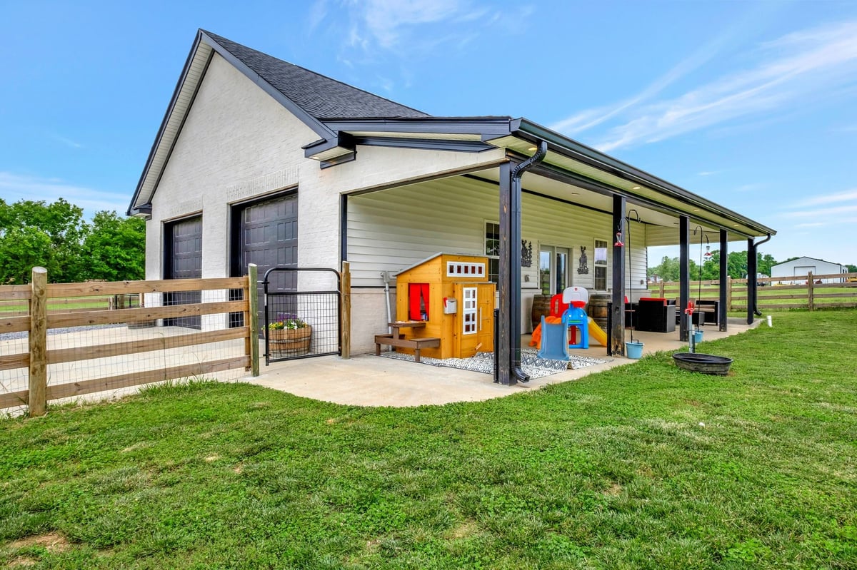 1328 BARRY LN, GALLATIN, TN 37066, Gallatin 37066