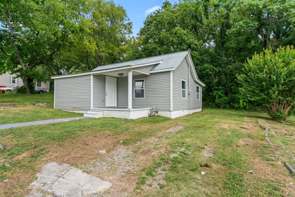 524 E COLLEGE ST, WATERTOWN, TN 37184 ⋆ Blackwell Realty and Auction