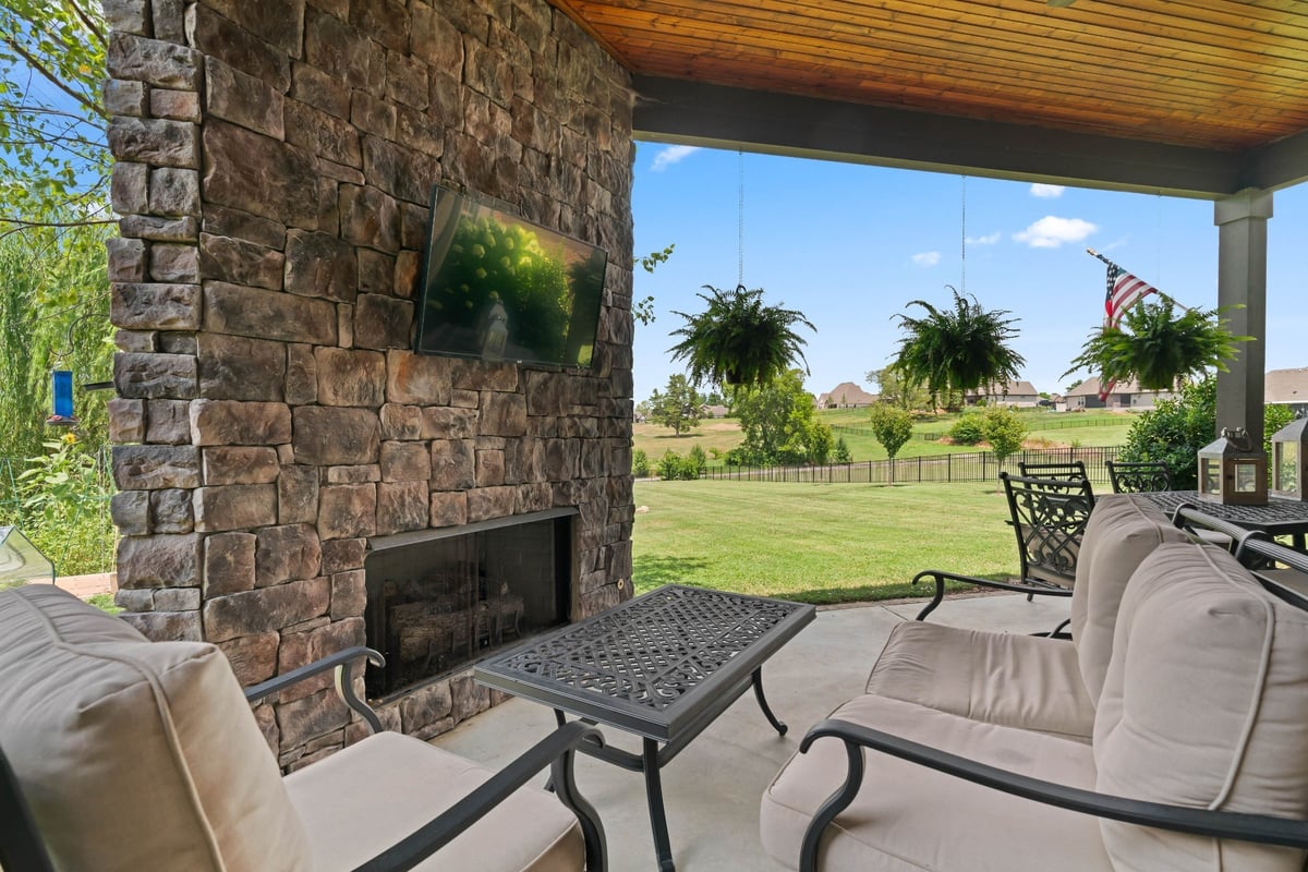 713 Shute Ln, Hendersonville, TN 37075