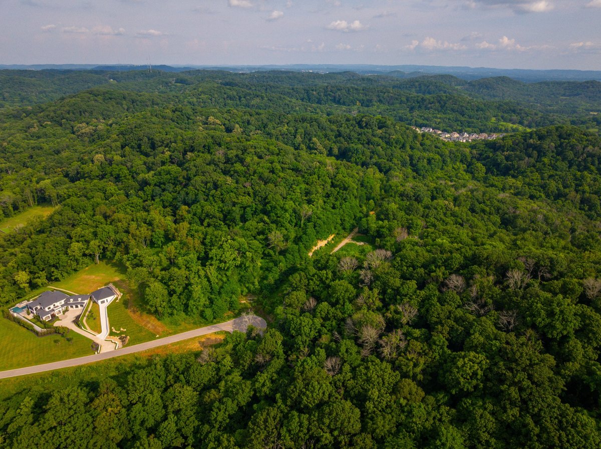 1020 Cartwright Close Dr, Brentwood, TN 37027