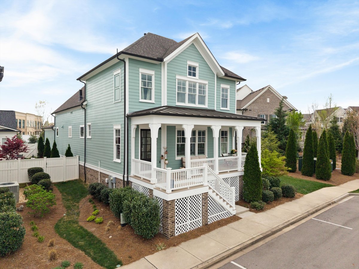 302 Hughes Ln, Franklin, TN 37064