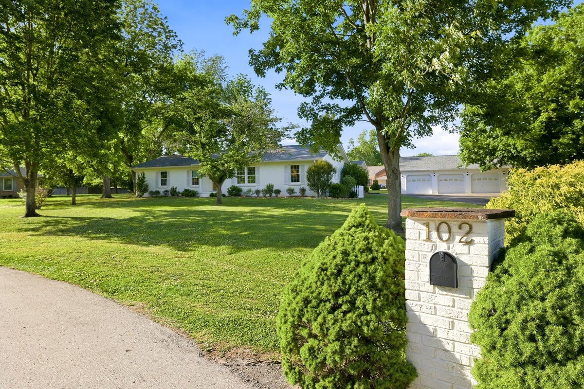 102 Hamlet Drive, Franklin, TN 37064