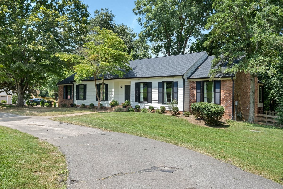 6355 Panorama Dr, Brentwood, TN 37027