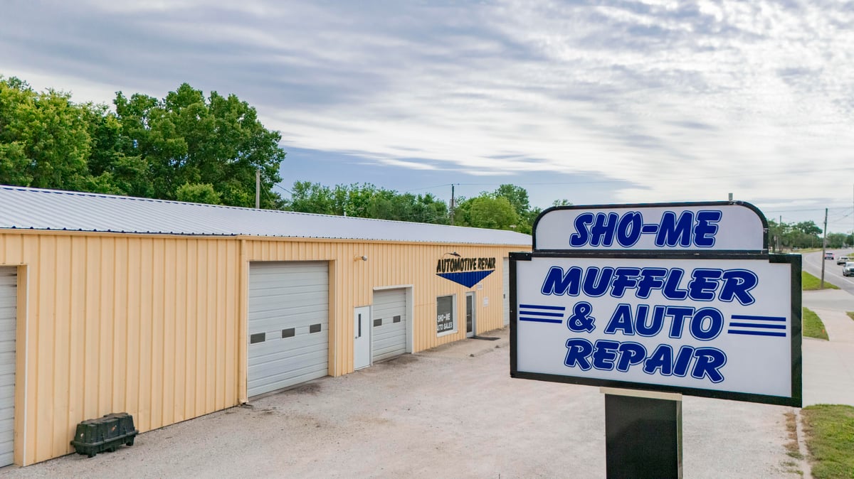 1114 W Broadway Street