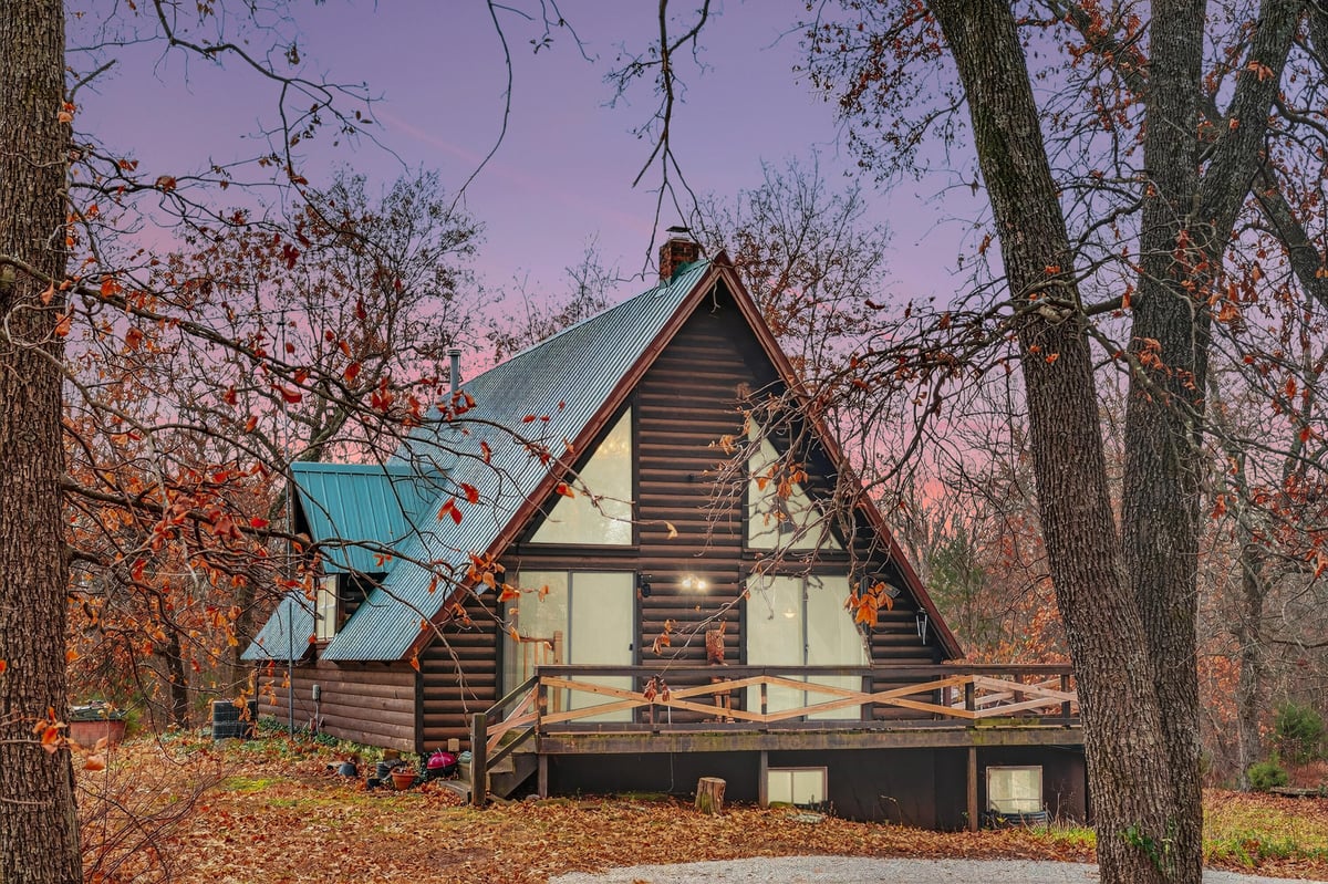 16996 E 524 Road Home for Sale in Stockton MO