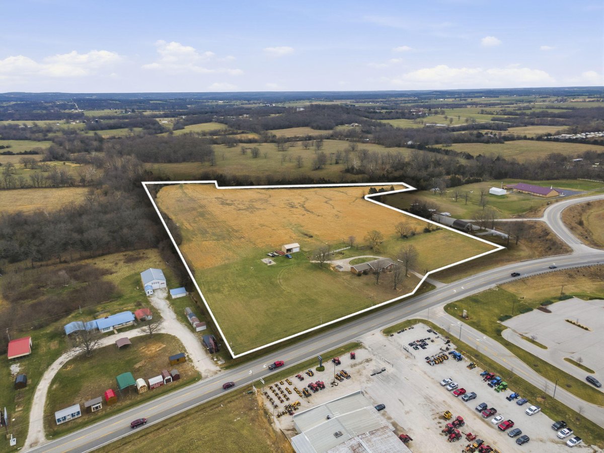 3916 S Springfield Avenue