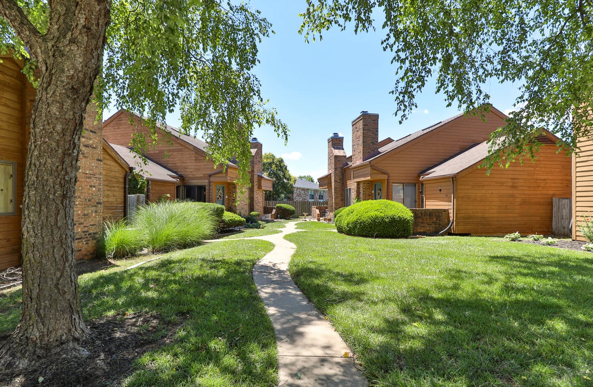3440 S Delaware Avenue #159, Springfield, MO 65804