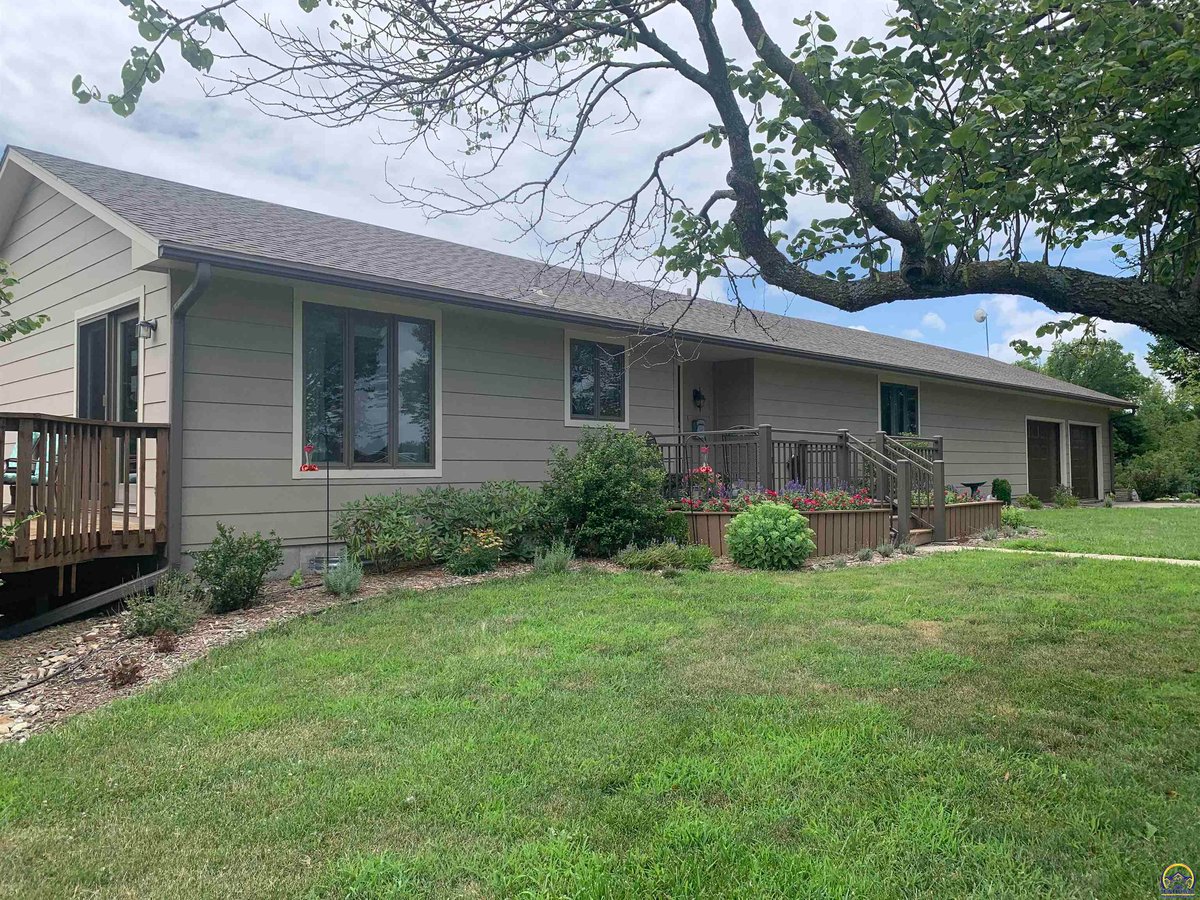 Farm & Home Real Estate Emporia Kansas Real Estate