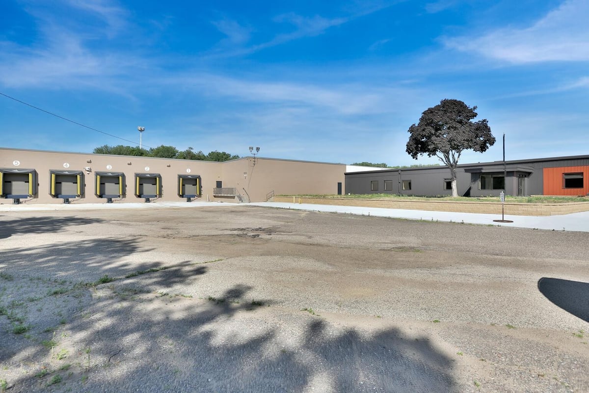 9534 FOLEY BOULEVARD NW, COON RAPIDS, MN 55433 Properties